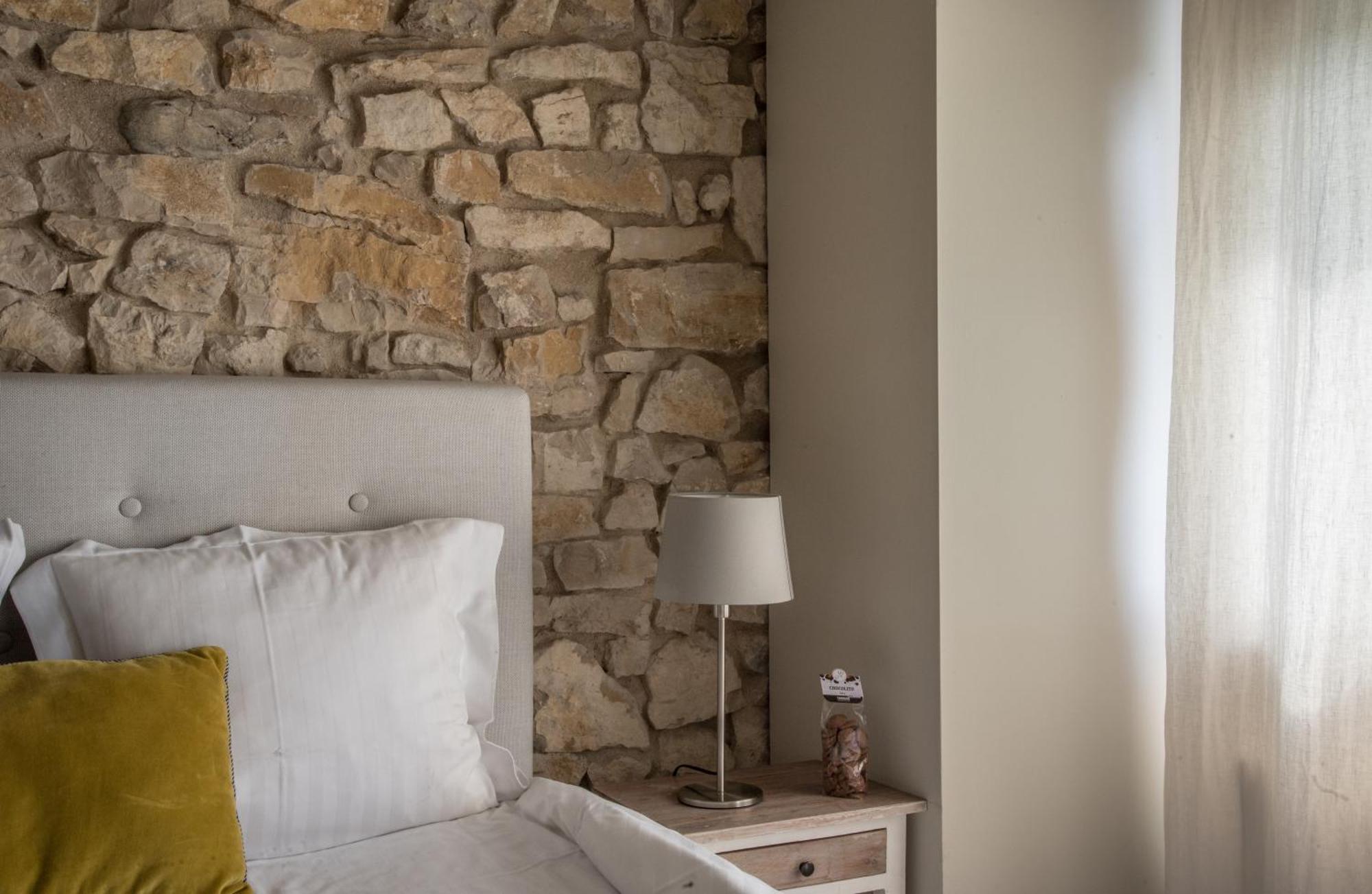Le Paysan Horloger Hotel *
